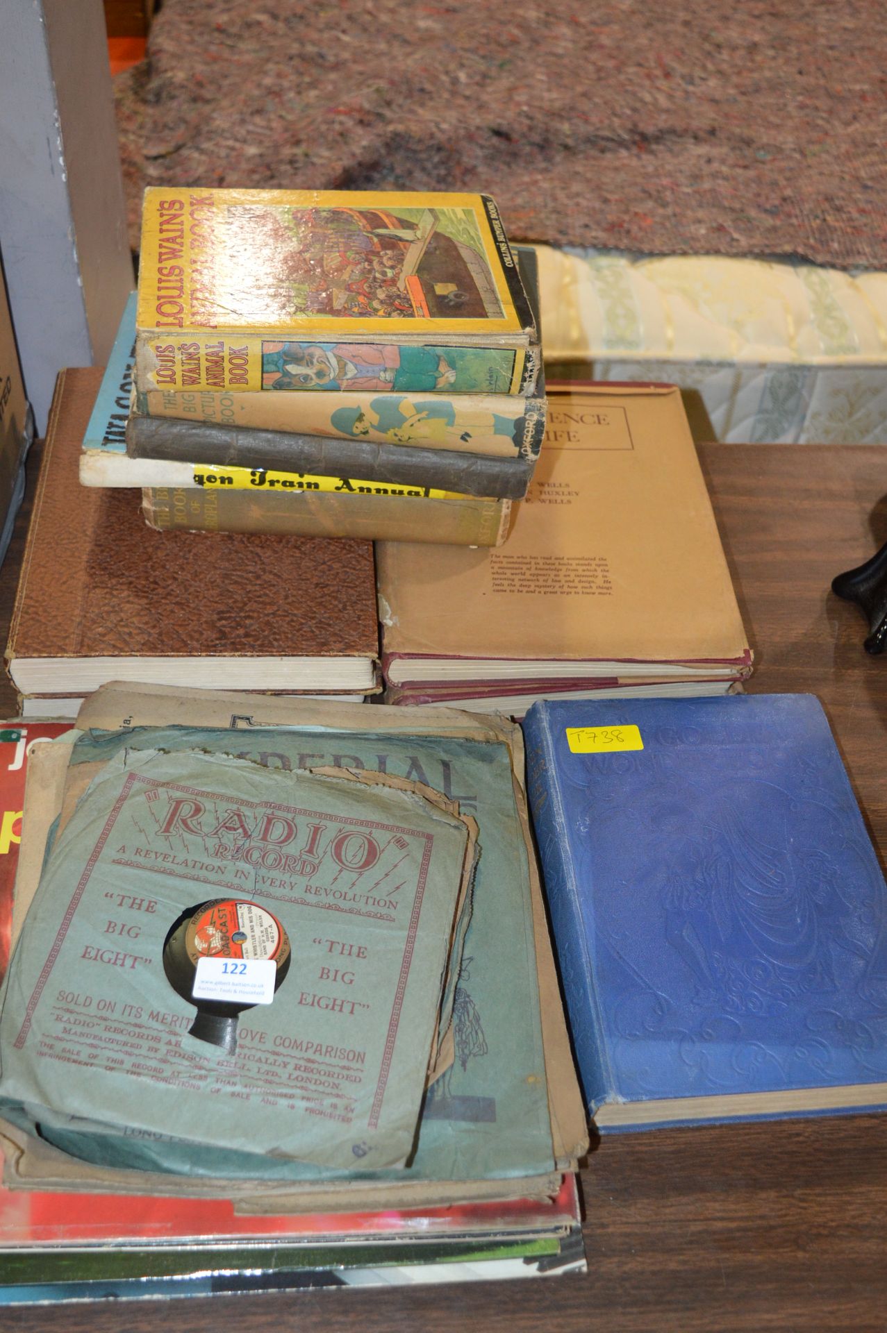 Quantity of Records Including Gramophone & LPs, Ol