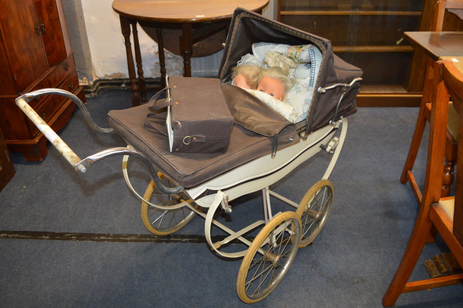 Vintage Pram and Dolls