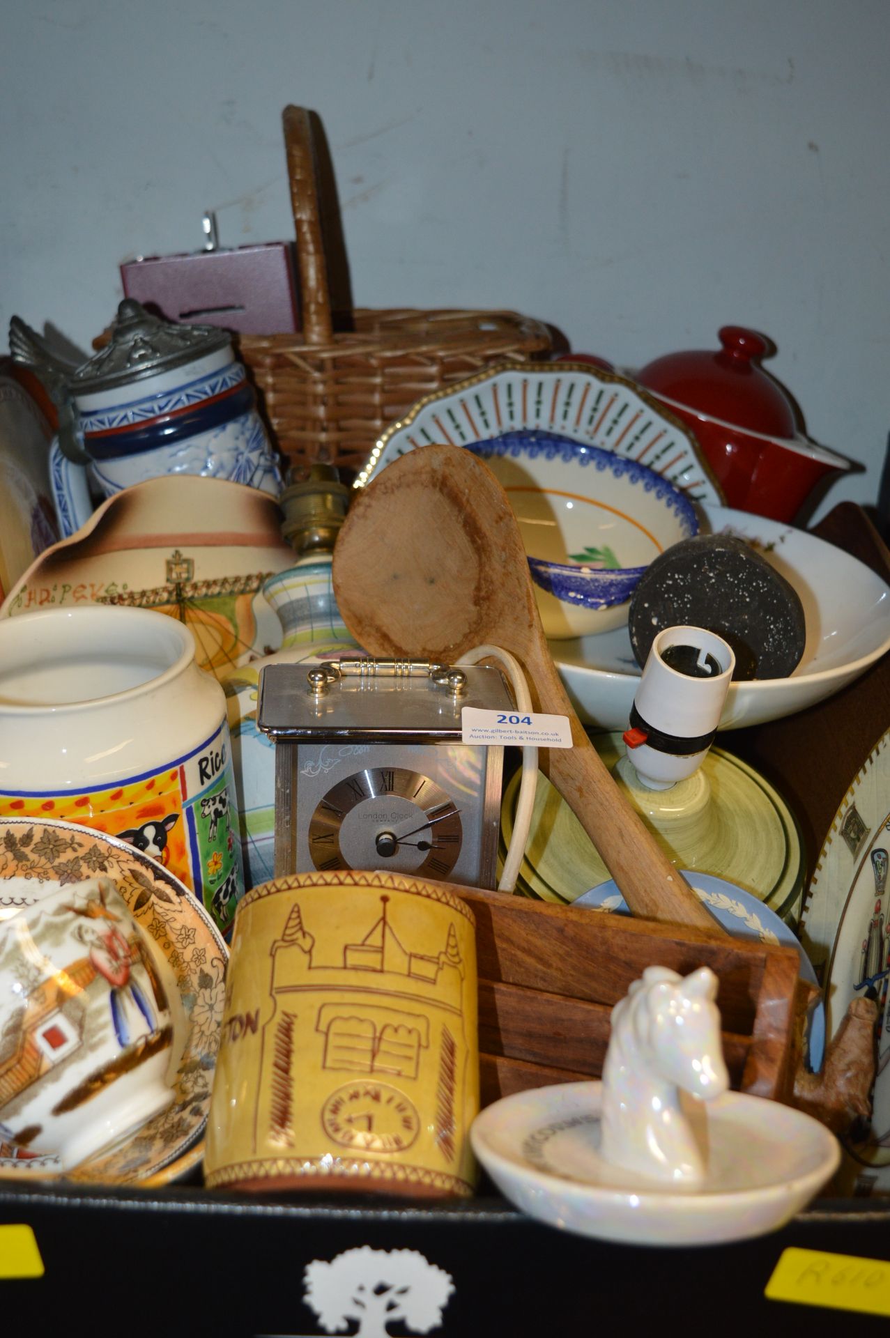 Box of Assorted Pottery