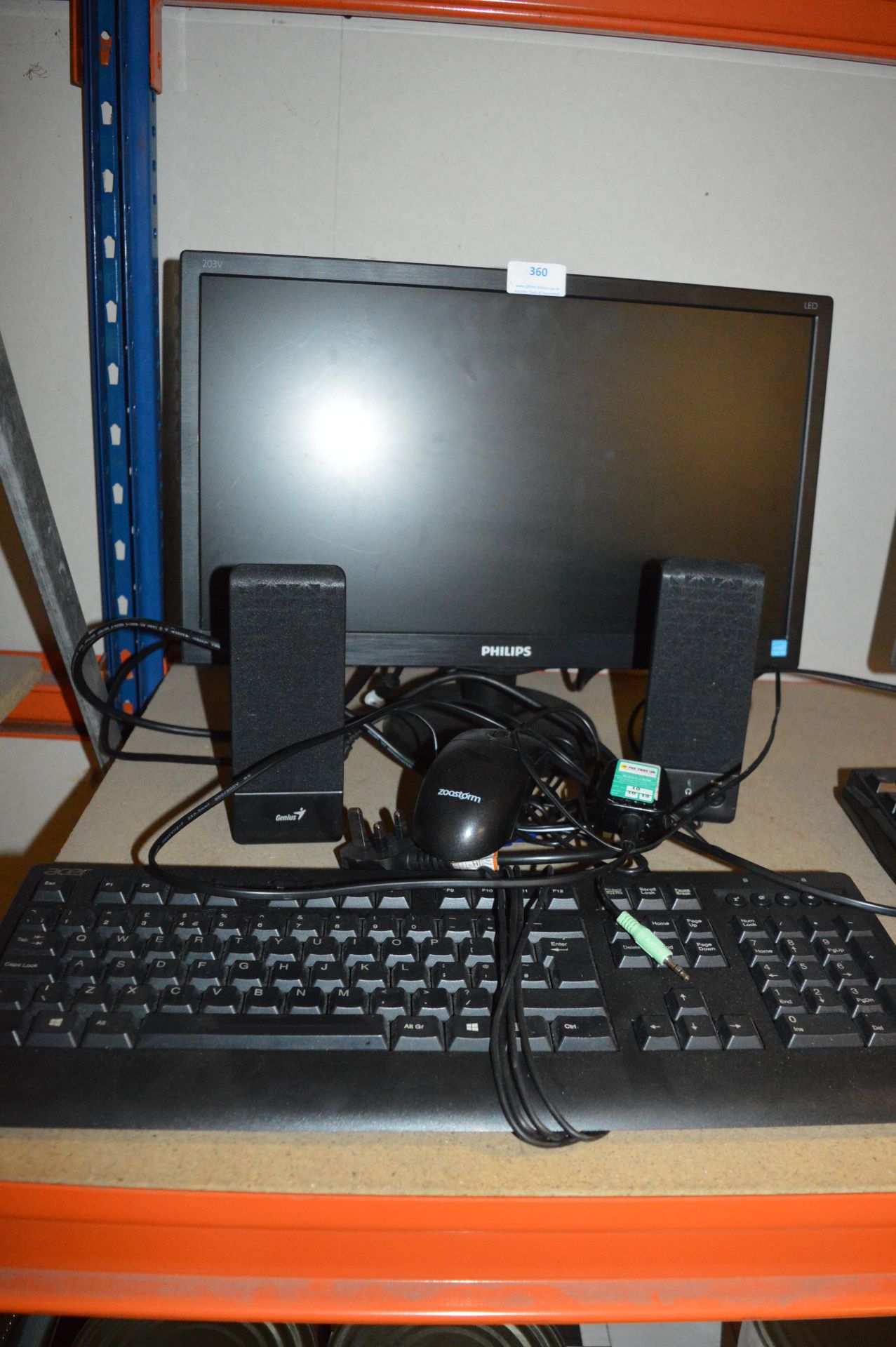 Philips Monitor plus Acer Keyboard, Mouse and Geni