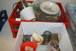 Quantity of Kitchenware Dishes and Mixing Bowls