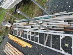 *Tubular Galvanised Scaffolding with Clips and Ladder