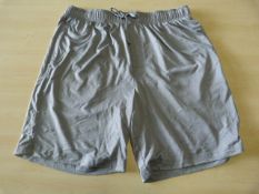 *32° Cool Size: L Light Grey Shorts