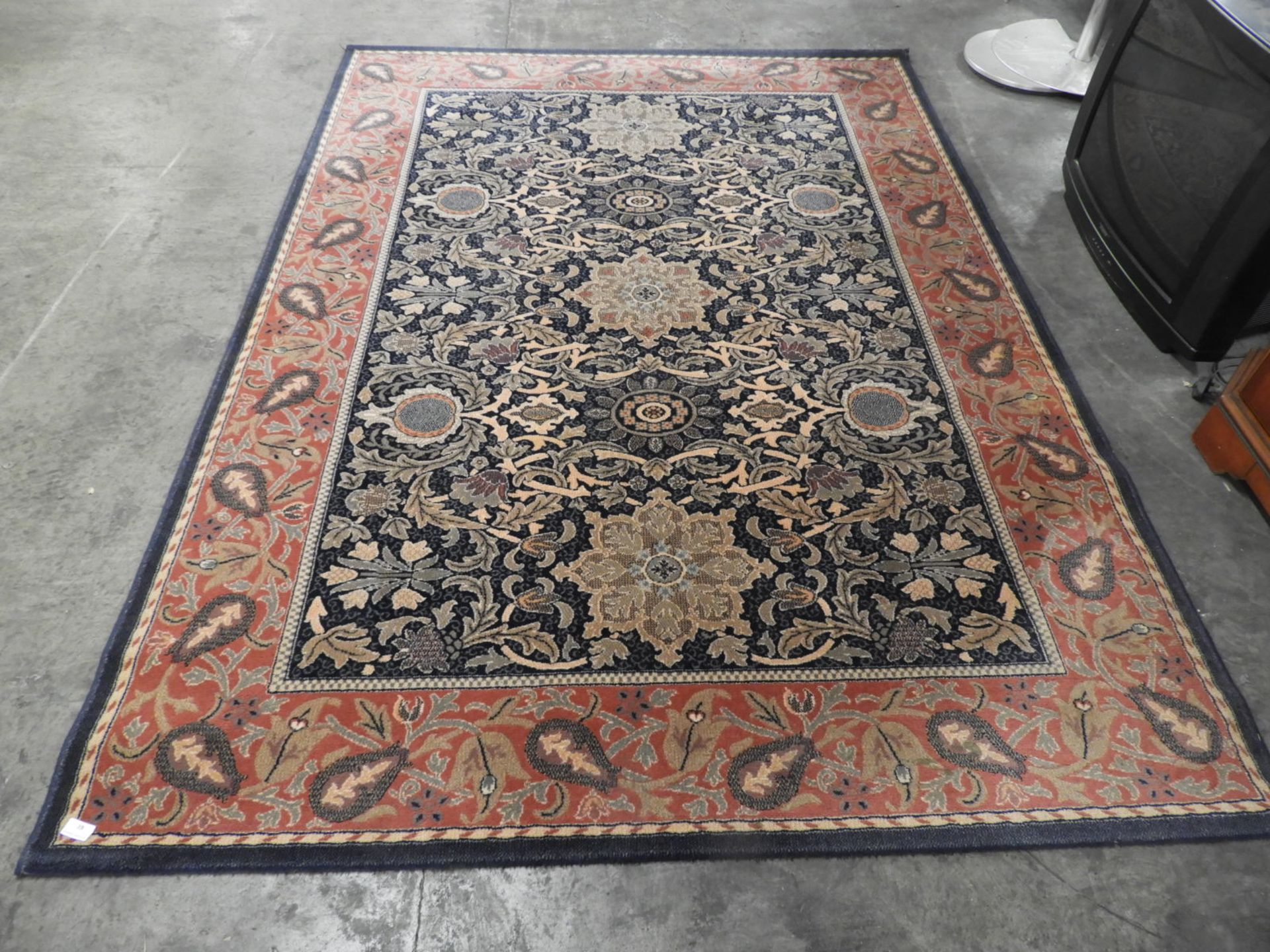 Traditional Patterned Carpet 120x240cm