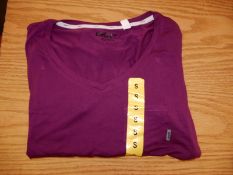 *DKNY Burgundy V-Neck T-Shirt Size: S