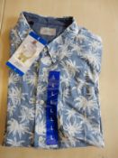 *Jacks Size: L Blue Palms Shirt