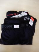 *Five Men's Boxers Size: M