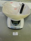 * Kitchen Scales