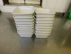 * Assorted Presentation Crockery - presentation plates approx 15+