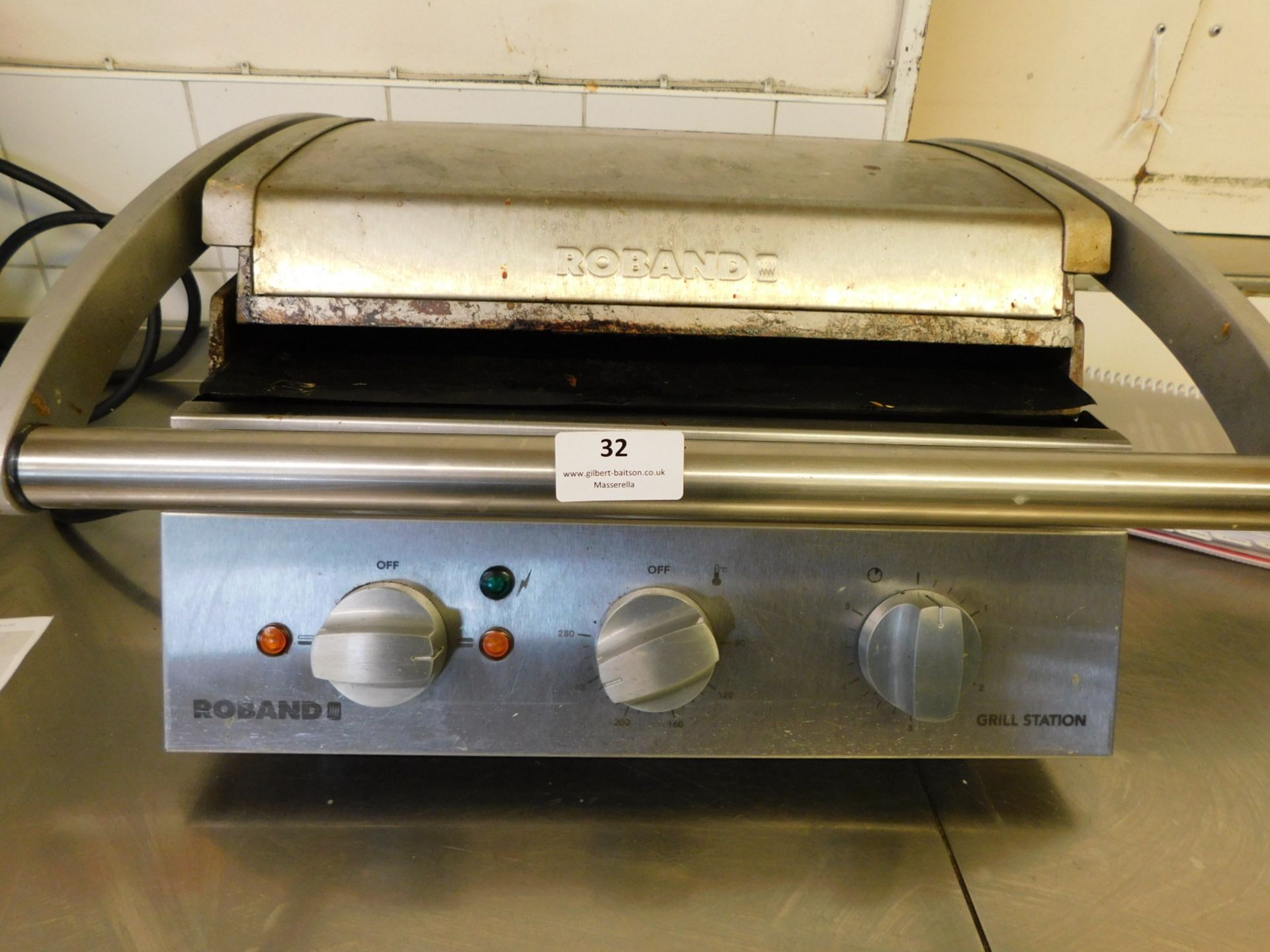 * Roband Grill Station 430w x 450d x 200h