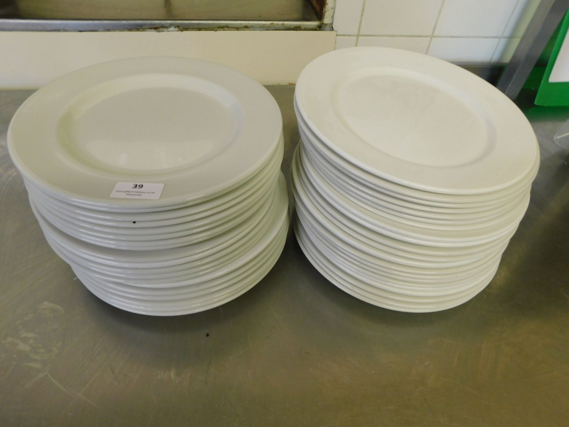 * Assorted Crockery round plates approx 20 items