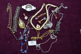 Costume Jewellery; Pearls, Pendants, etc.