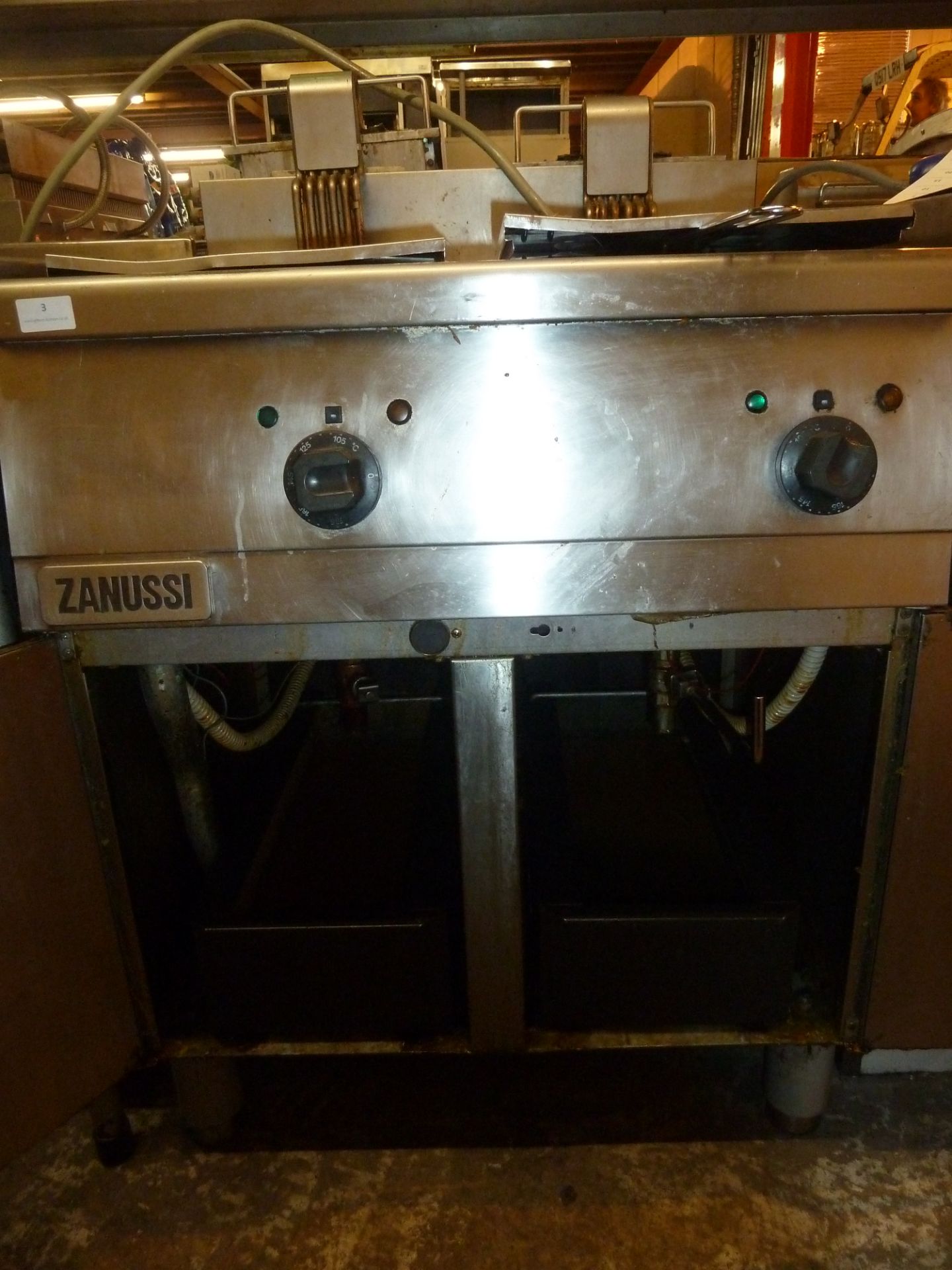 *Zanussi double electric fryer freestanding 3 phase with baskets 700w x 700d x 1000h - Image 2 of 3