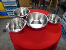 *selection of various sized bowls