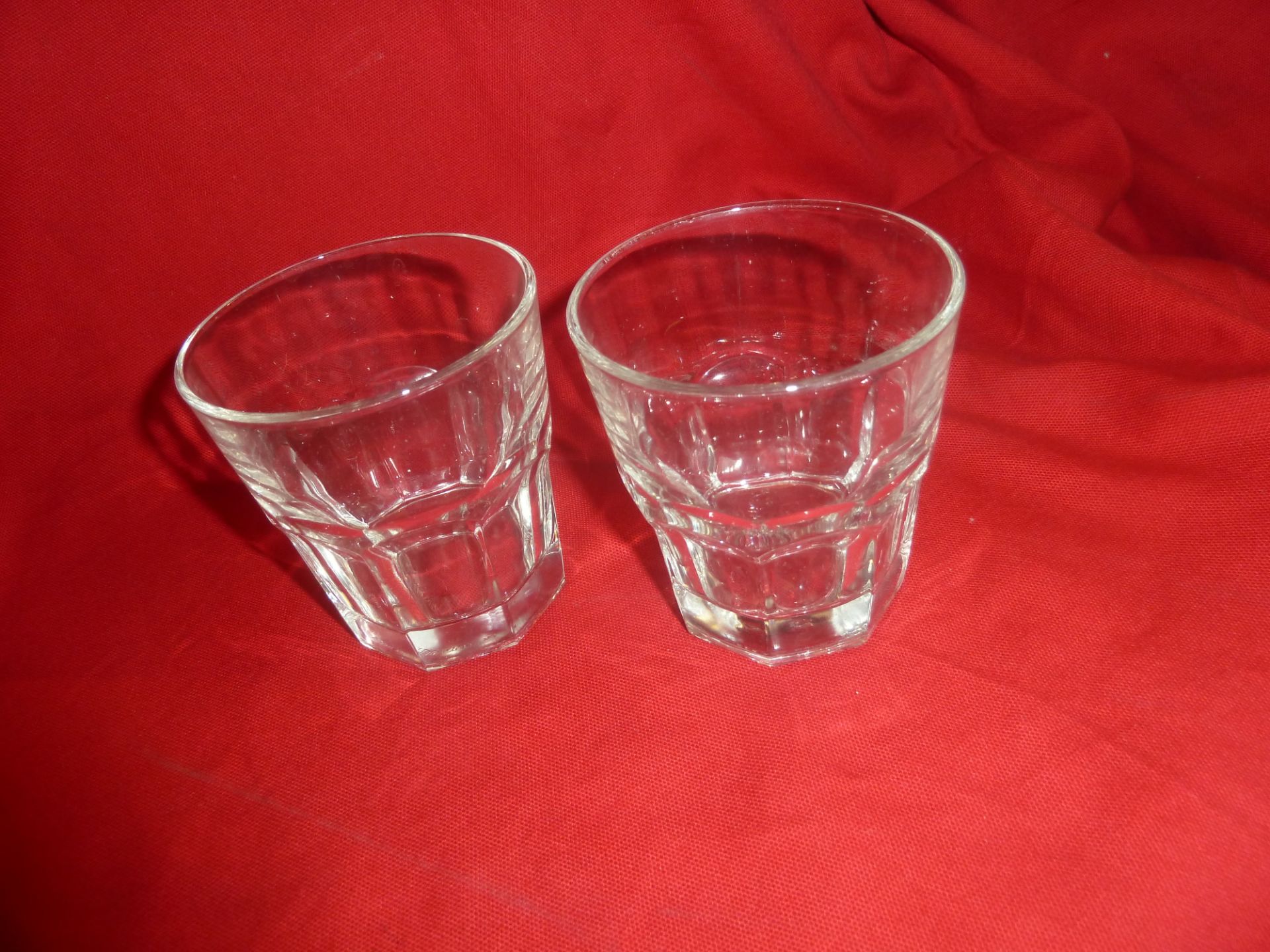 *small 'rocks' water glasses x 12 - Image 2 of 2
