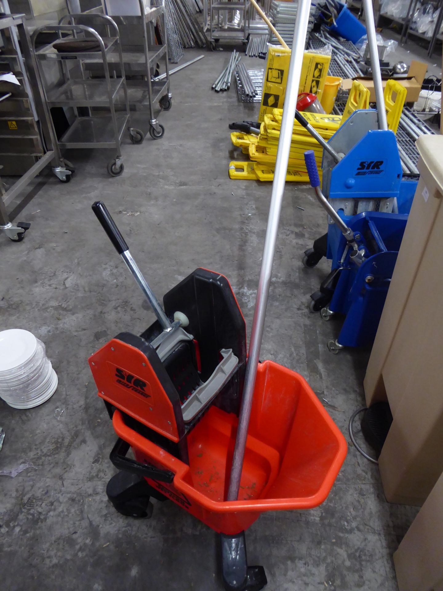 *mop bucket with ringer and mop pole