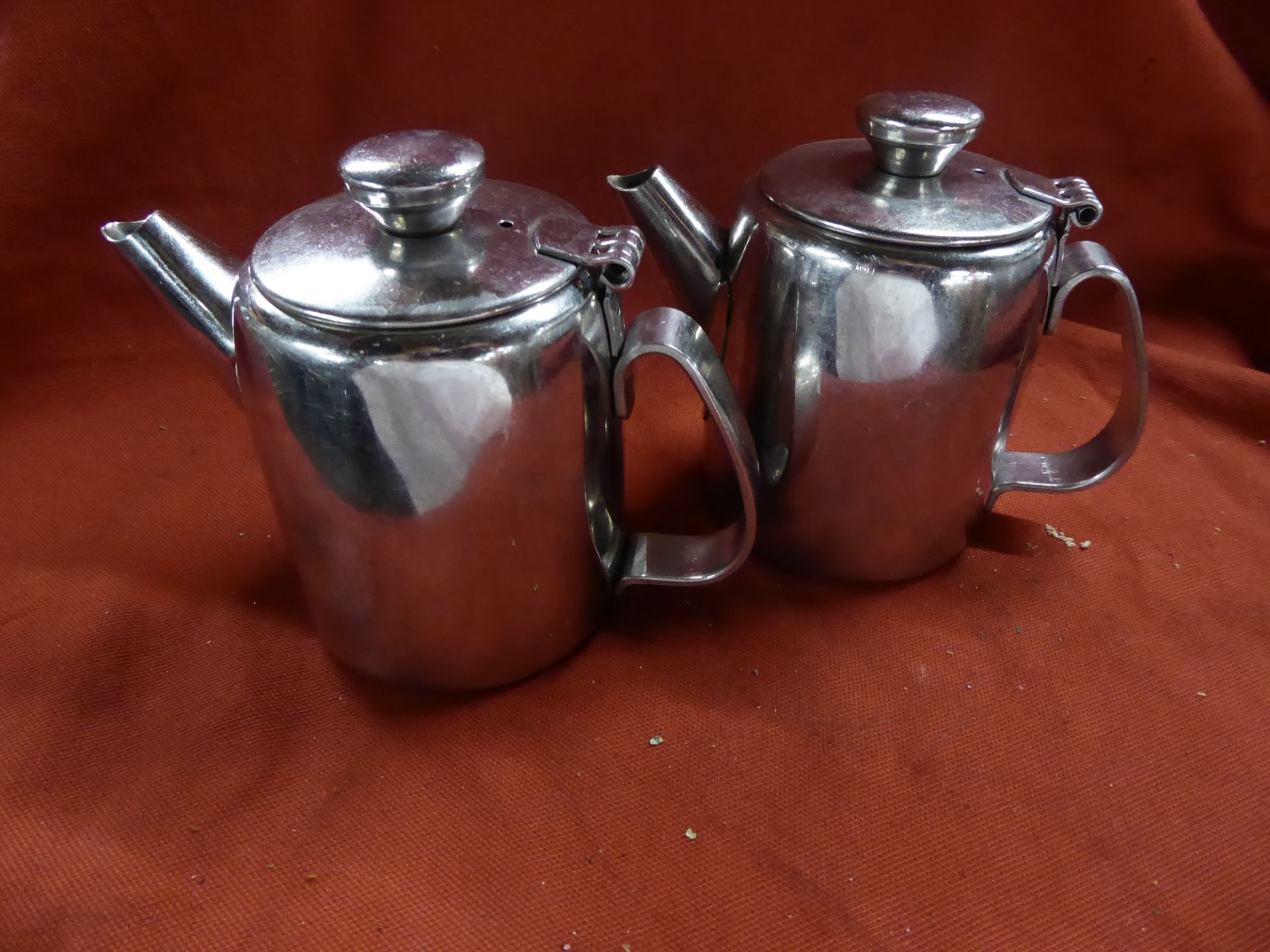 *S/S teapots x 30+