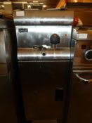 *Lincat single electric fryer freestanding 3 phase with basket 300w x 600d 950h