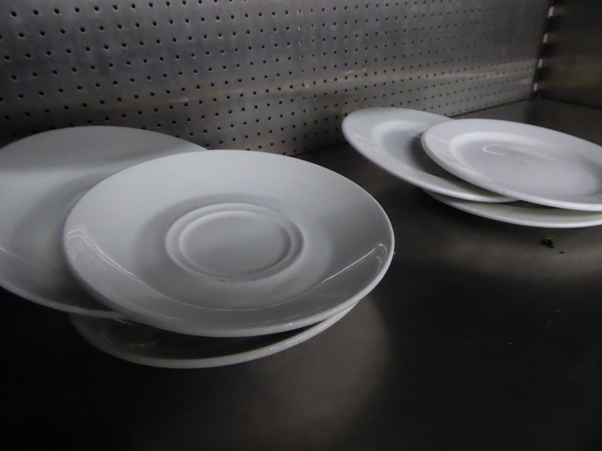 *side plates and saucers x approx. 50