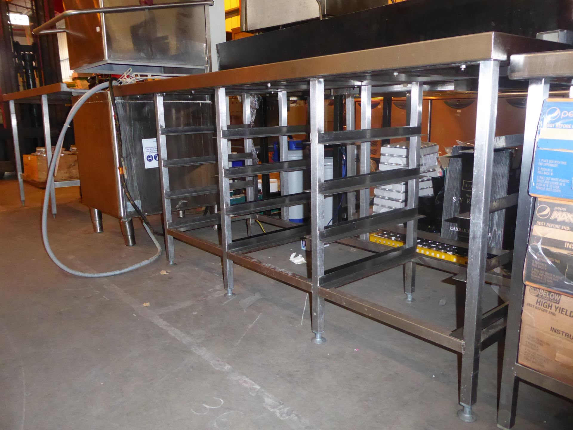 *Maidaid D2020 pass through dishwasher 3 phase with 2 feed tables - including storage rack. feed - Image 3 of 3