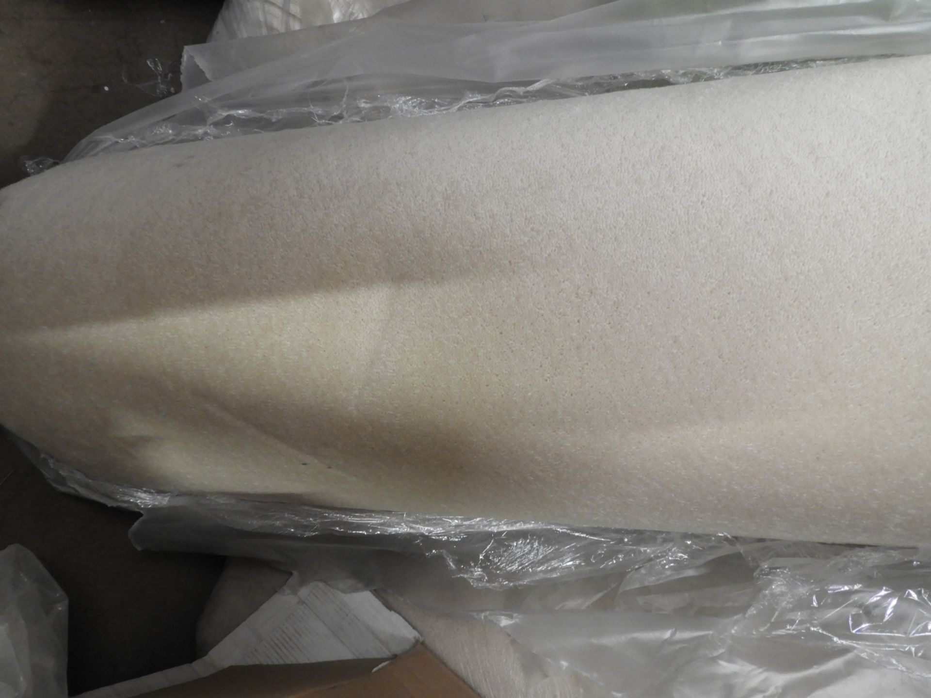 *2x27.5m Roll of Cream Carpeting ~56m­² - Image 2 of 2