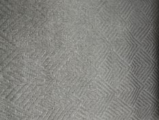 *Grey Herringbone Pattern Rug 120x170cm