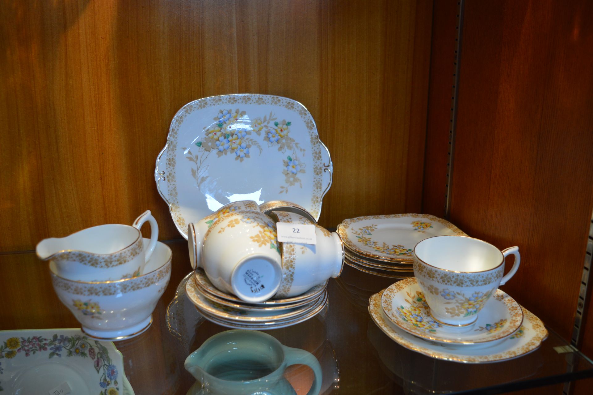 China Part Tea Set 21 Pieces