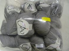 15pk of Merino Grey & White Wool