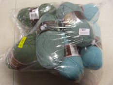 10 Assorted Balls of Wool