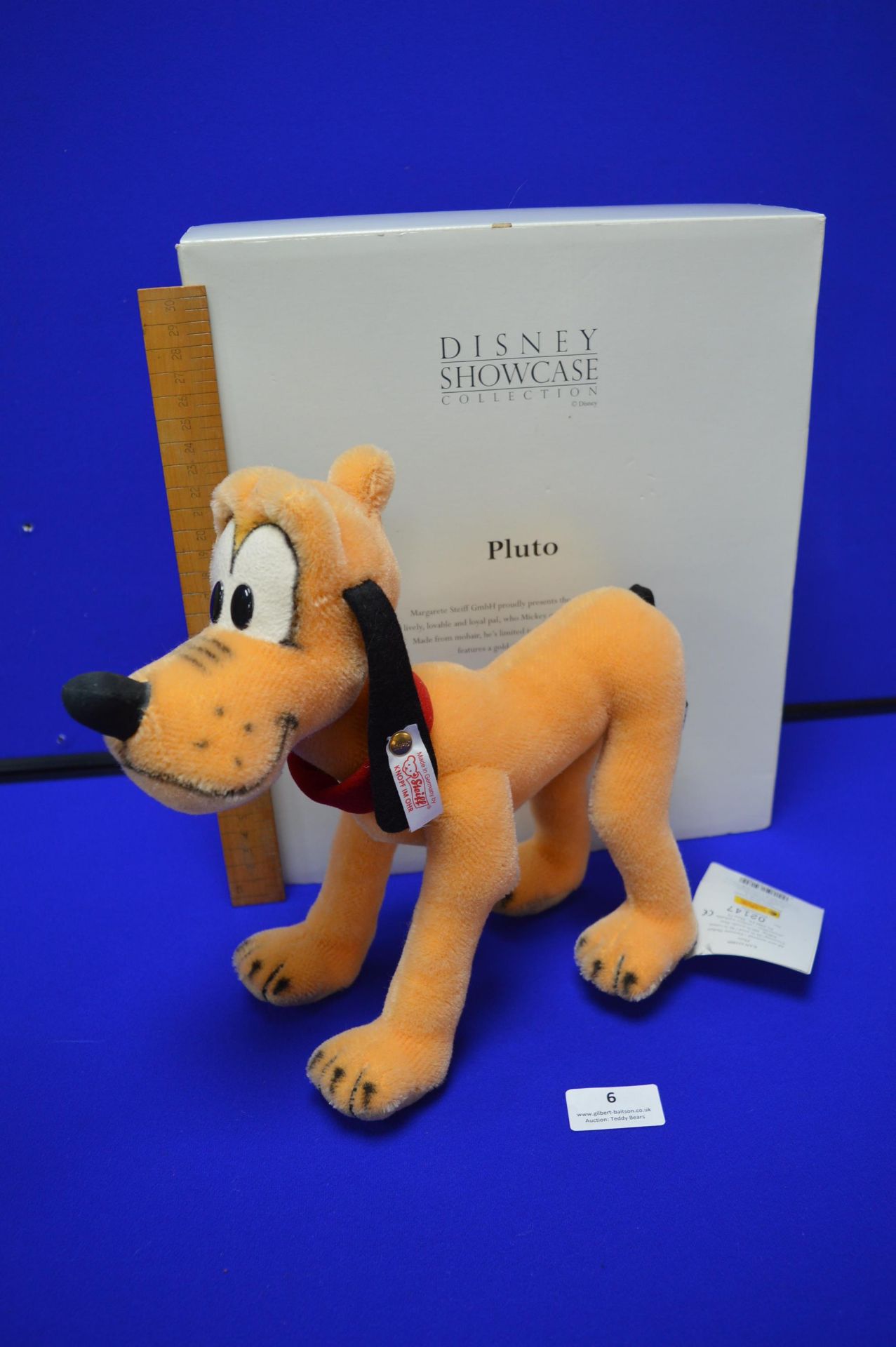 Steiff Disney Showcase Collection - Pluto (height 26cm)