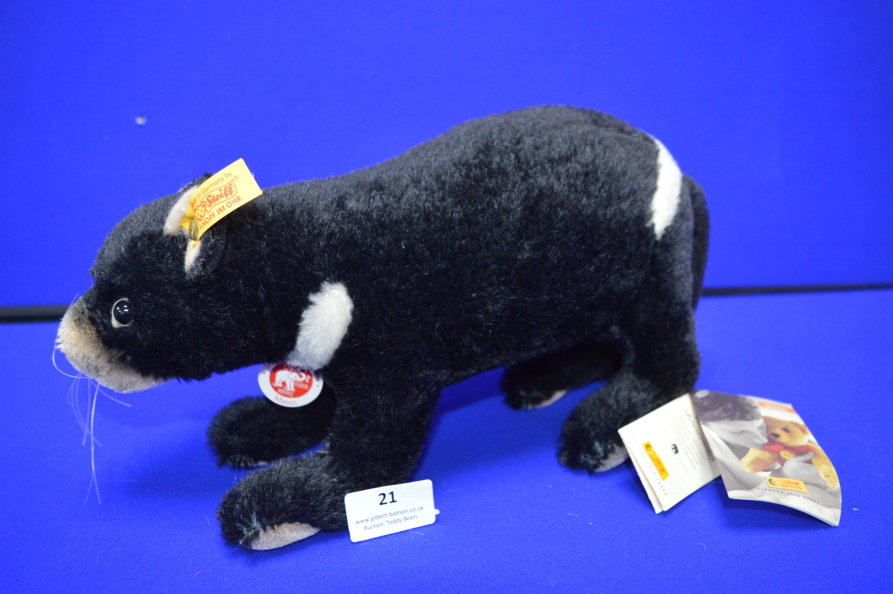 Steiff Classic Collection - Tasmanian Devil (length 47cm)