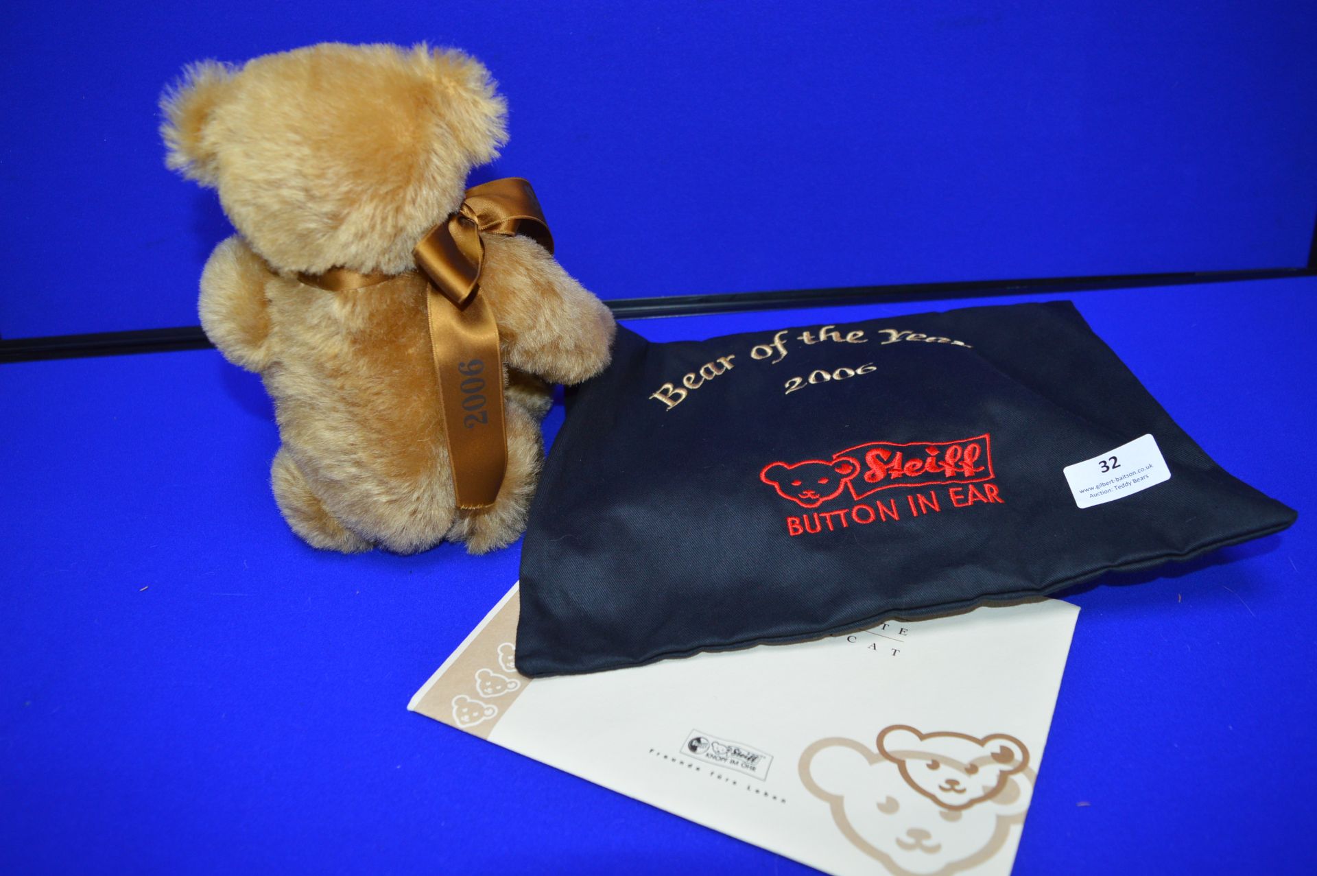 Steiff Bear of The Year 2006 - Blonde (30cm) - Image 4 of 4