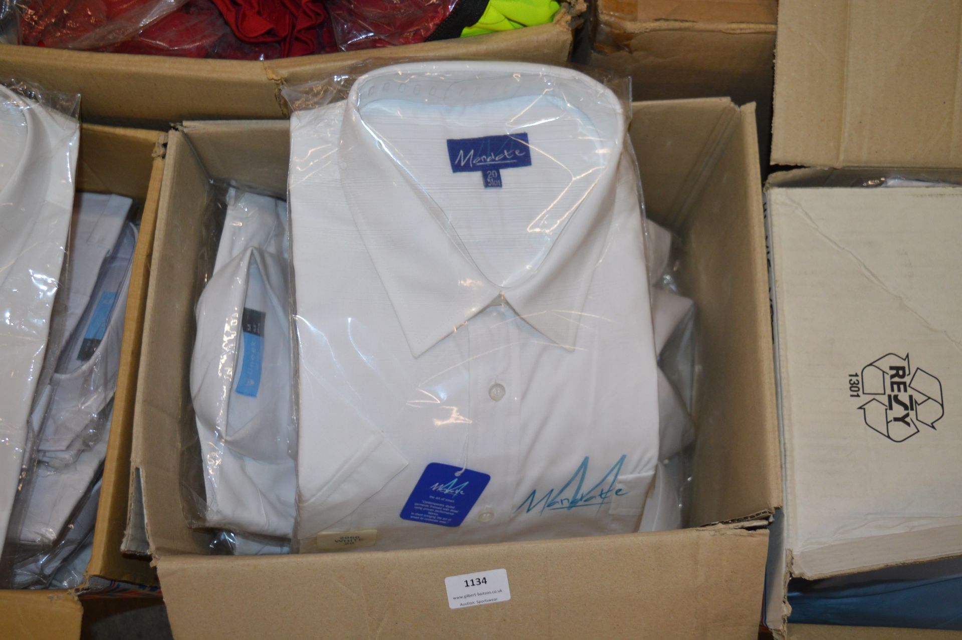 *10 White Office Shirts