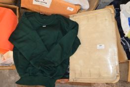 *15 Size: S Childs Green Jumpers