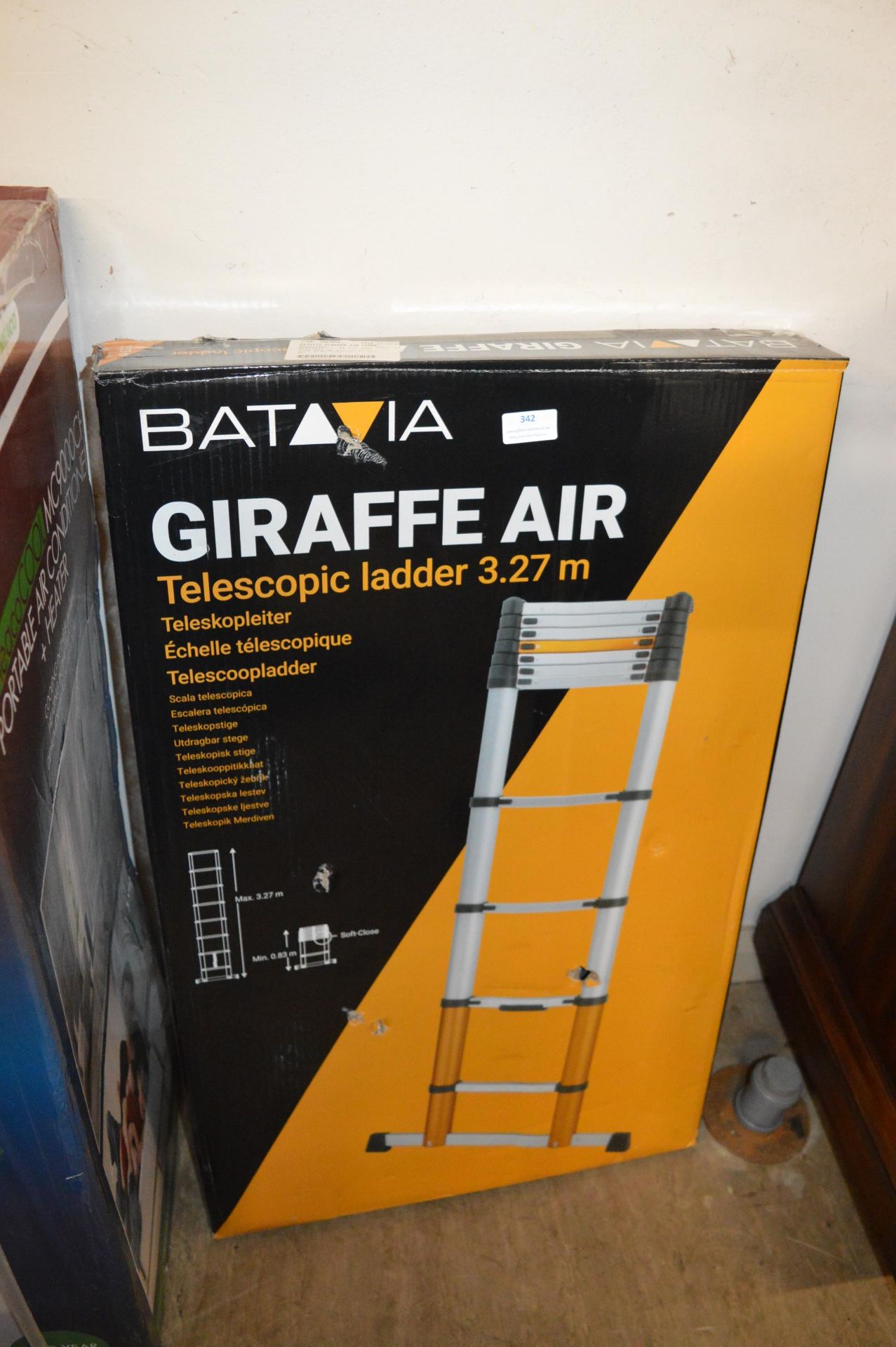 *Batavia Giraffe Telescopic Air Ladder