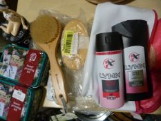 *Mixed Lot; Flower Pressing Kits, Brushes, Makeup Bags, etc.