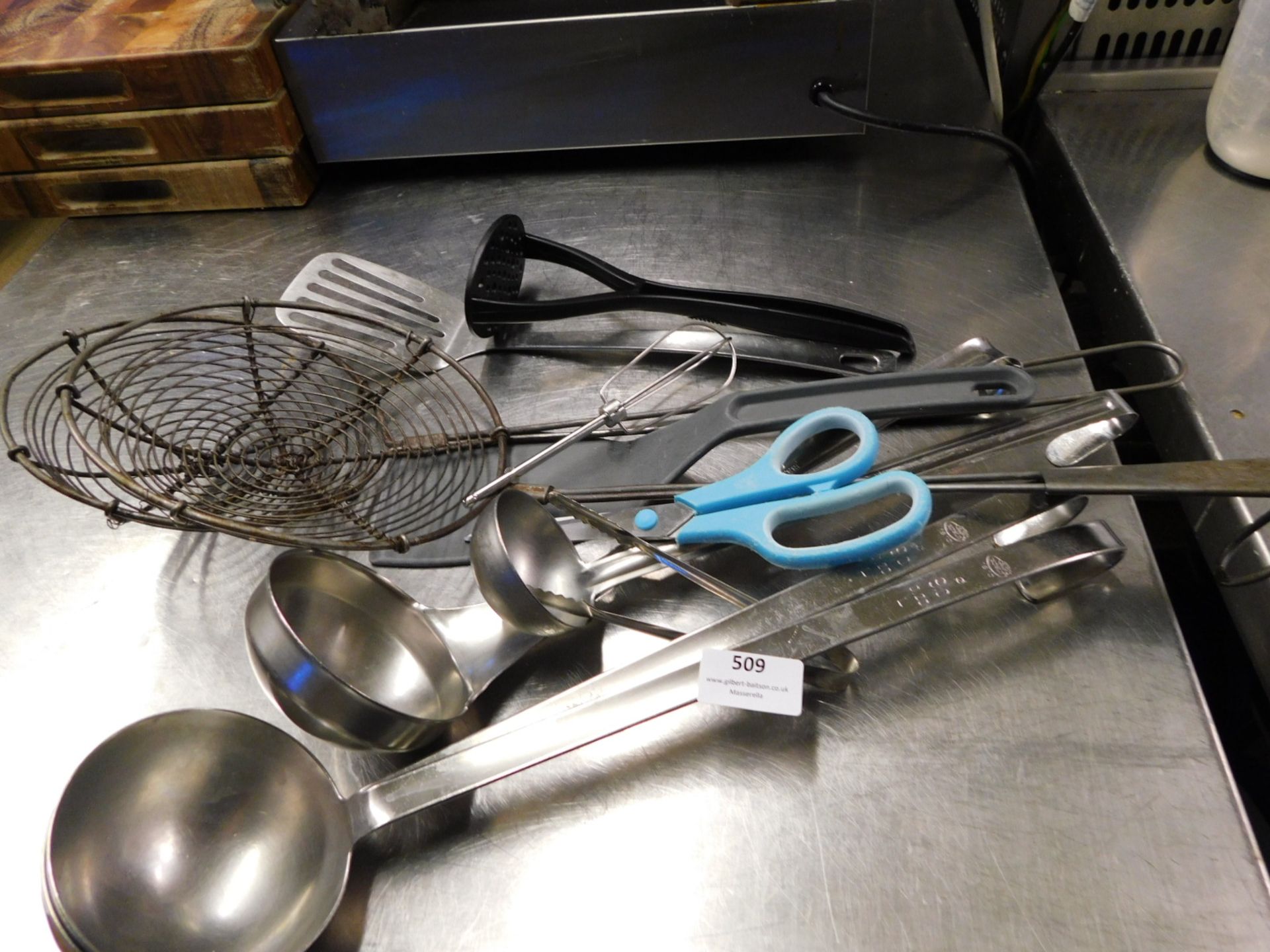 * kitchen utensils