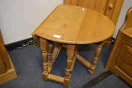 Pine Drop Leaf Occasional Table