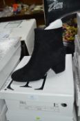 Ladies Black Size: 4 Suede Effect Ankle Boots