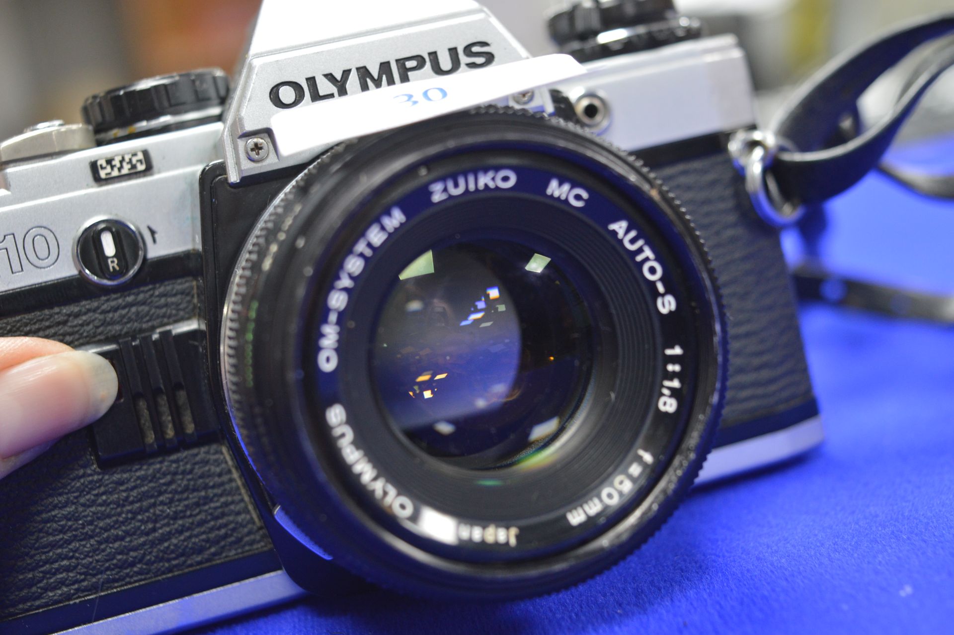 Olympus OM10 SLR Camera with OM System Zuiko Auto S 1:1.8 Lens - Image 4 of 4