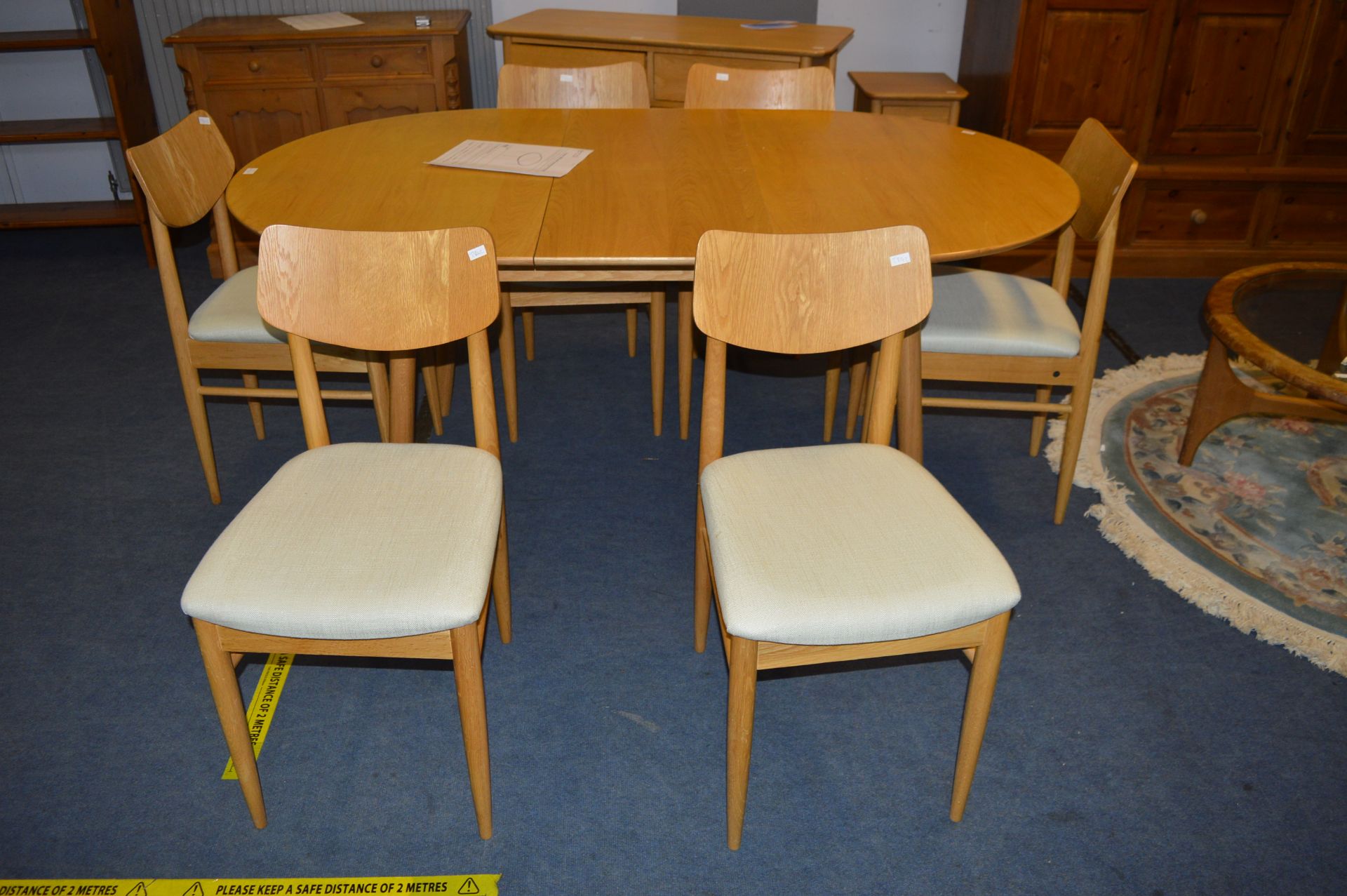 Ercol Teramo 3660 Small Extending Dining Table wit - Image 3 of 4