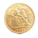 An Edward VII gold half sovereign 1907, 4.0g.