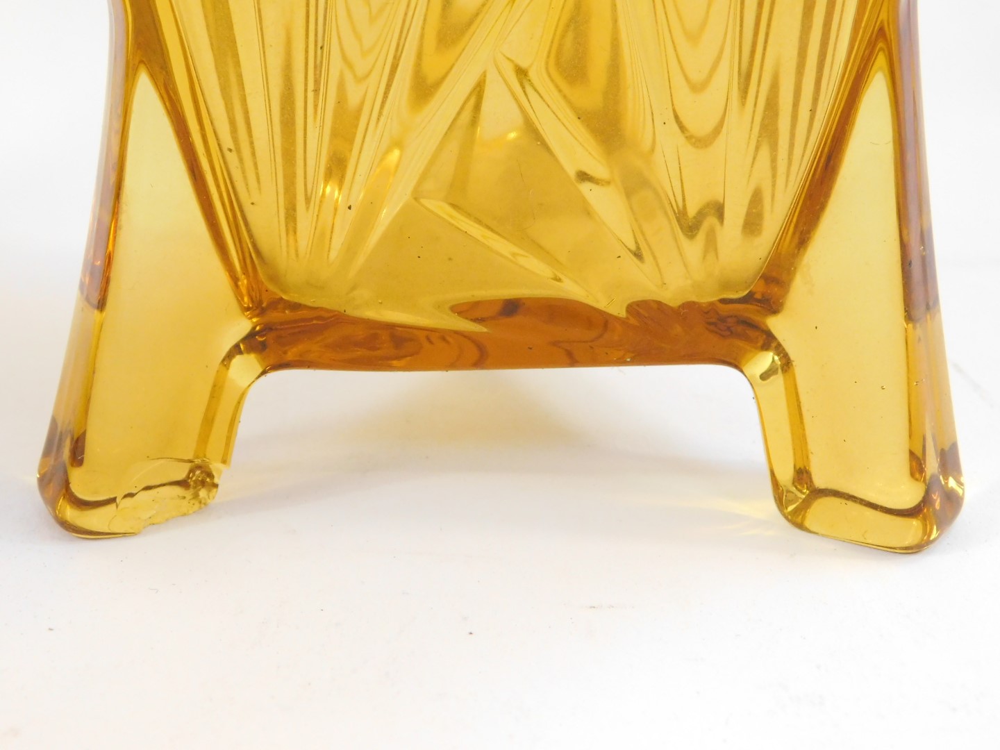 A pair of Art Deco amber glass vases, of triangular form, with moulded fan decoration and frosted - Image 3 of 3