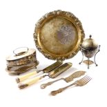 Victorian and later silver plated wares, comprising a pair of fish servers, two crumb scoops, cheese