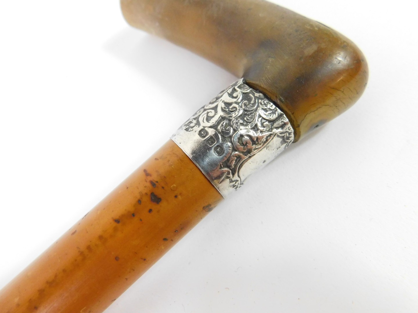 A Victorian malacca walking stick, with horn handle, silver ferrule with foliate engraving, shield - Image 4 of 4