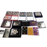 Royal Mint Proof Coin Sets 2002, 2004/5 and 2008, further proof coin collections, etc. (qty)