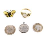 A 9ct gold and crested signet ring, in a shield shape mount, size G, 1.7g, a Victorian coin pendant,