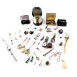 Costume jewellery and objet vertu, including gentleman's wristwatches, cuff links, a pair of