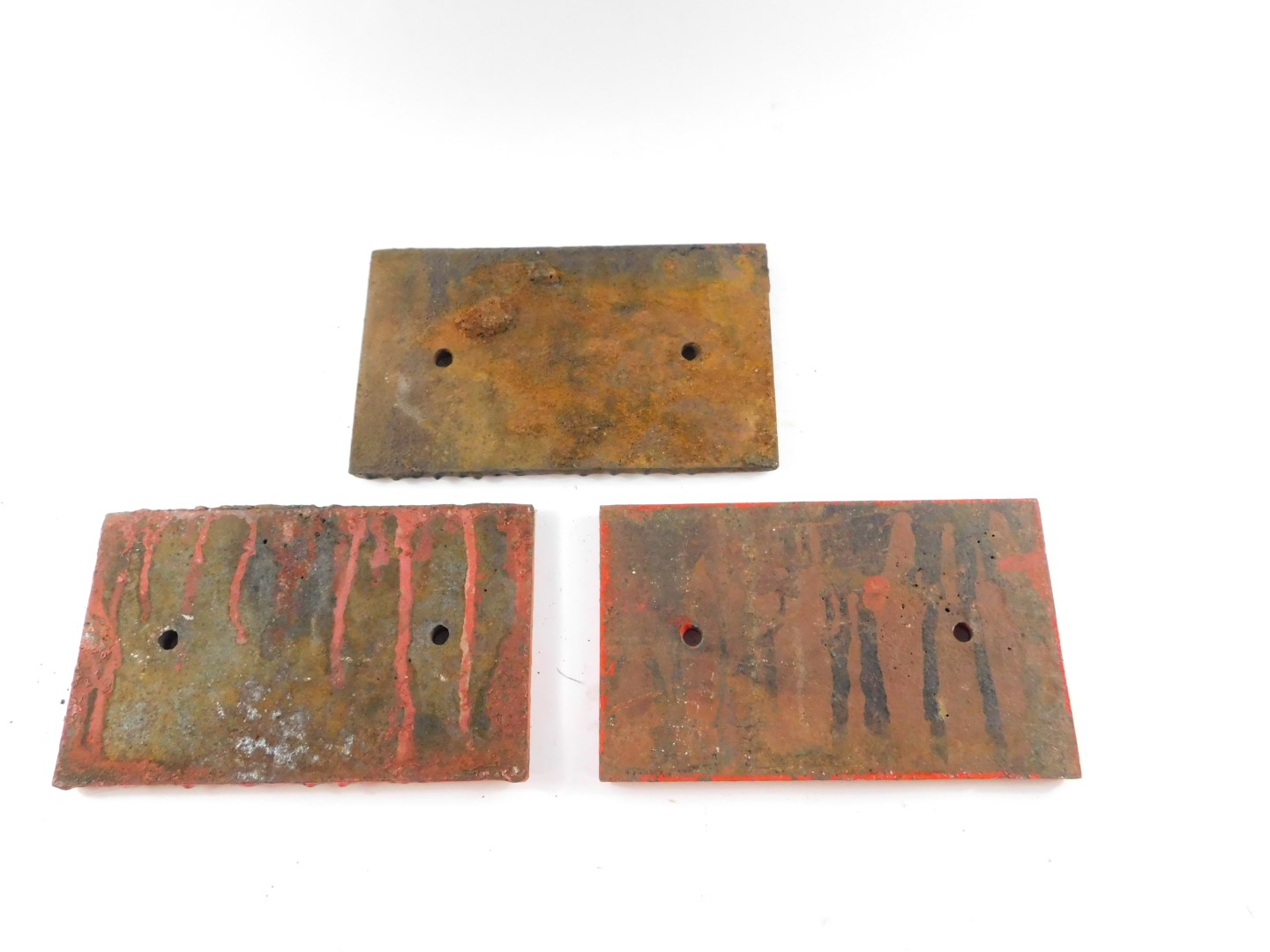 Three cast iron railway wagon plates, comprising BR (M) - 1967 188153A, BR (D) 1962, 284A, and BR ( - Image 2 of 2