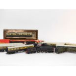 OO gauge locomotives and various rolling stock, to include Hornby Railways GWR Hall Class Hagley